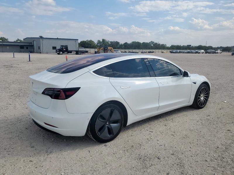 5YJ3E1EA3JF019778 - 2018 TESLA MODEL 3 WHITE photo 3