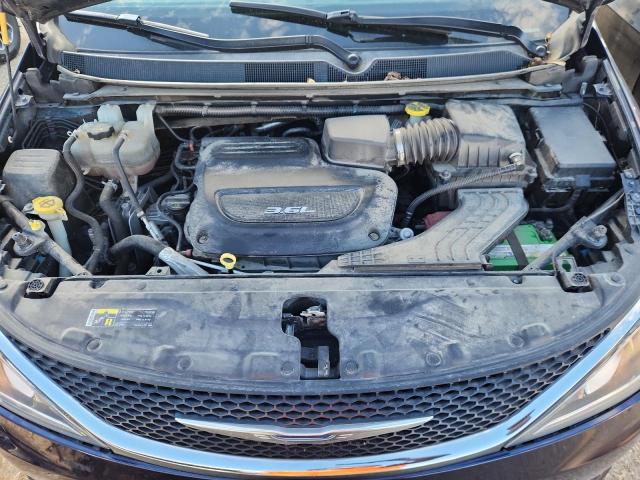2C4RC1BGXHR675628 - 2017 CHRYSLER PACIFICA TOURING L BLUE photo 12