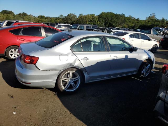 3VW2K7AJXFM304894 - 2015 VOLKSWAGEN JETTA BASE فضي صورة 3