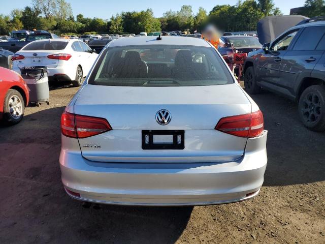 3VW2K7AJXFM304894 - 2015 VOLKSWAGEN JETTA BASE فضي صورة 6