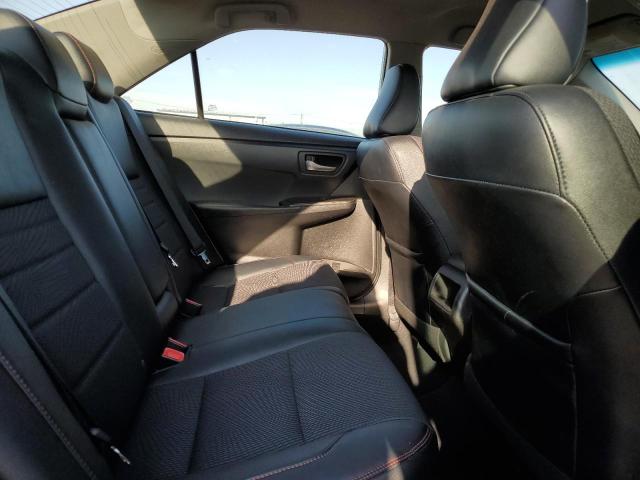 4T1BF1FK9HU317300 - 2017 TOYOTA CAMRY LE SILVER photo 10