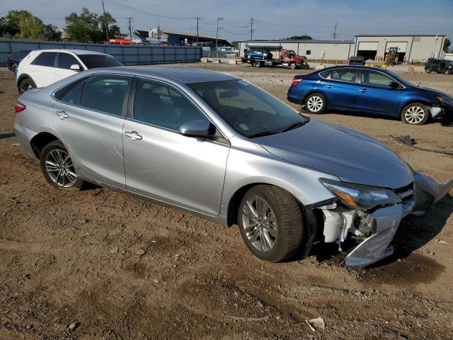 4T1BF1FK9HU317300 - 2017 TOYOTA CAMRY LE SILVER photo 4