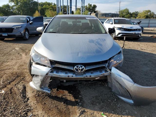 4T1BF1FK9HU317300 - 2017 TOYOTA CAMRY LE SILVER photo 5