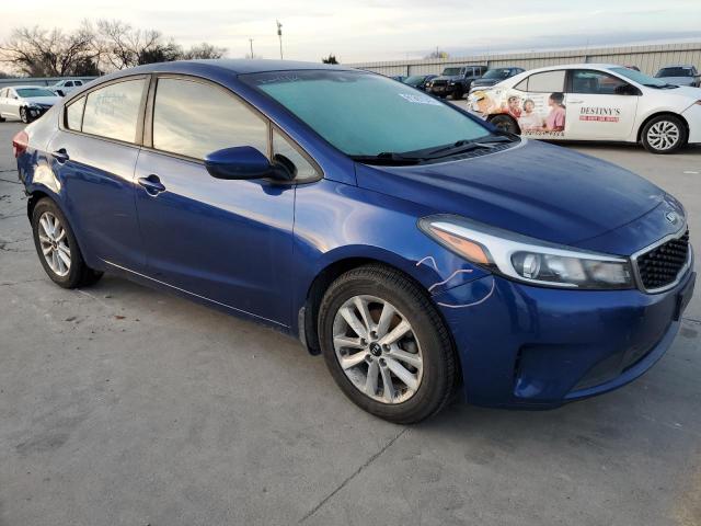 3KPFL4A77HE151151 - 2017 KIA FORTE LX BLUE photo 4