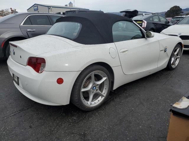 4USBU53516LX01990 - 2006 BMW Z4 3.0SI WHITE photo 3