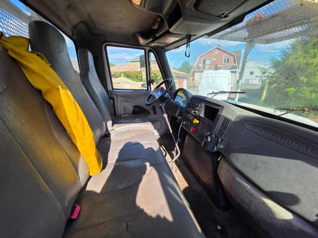 1HTMMAAN84H660979 - 2004 INTERNATIONAL 4000 4300 白色 照片 5