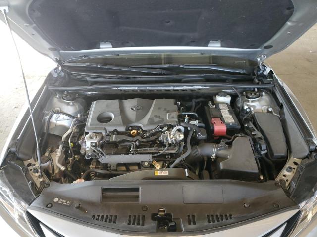 4T1C11AK6NU066144 - 2022 TOYOTA CAMRY LE 银色 照片 11