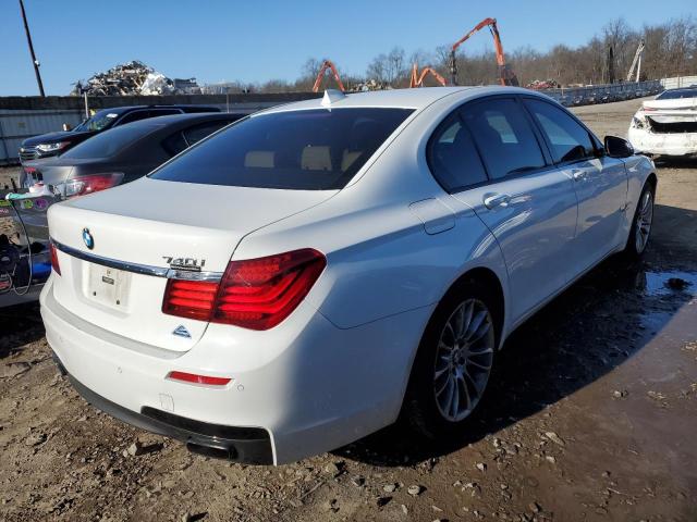 WBAYA6C5XDC995205 - 2013 BMW 740 I WHITE photo 3