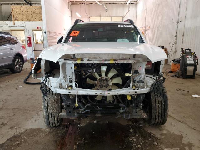 3TMCZ5AN5GM029124 - 2016 TOYOTA TACOMA DOUBLE CAB WHITE photo 5