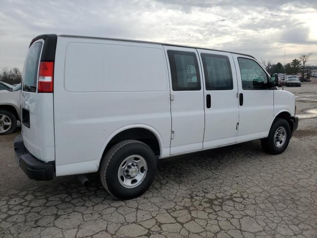 1GCWGAFP8N1275231 - 2022 CHEVROLET EXPRESS G2 WHITE photo 3