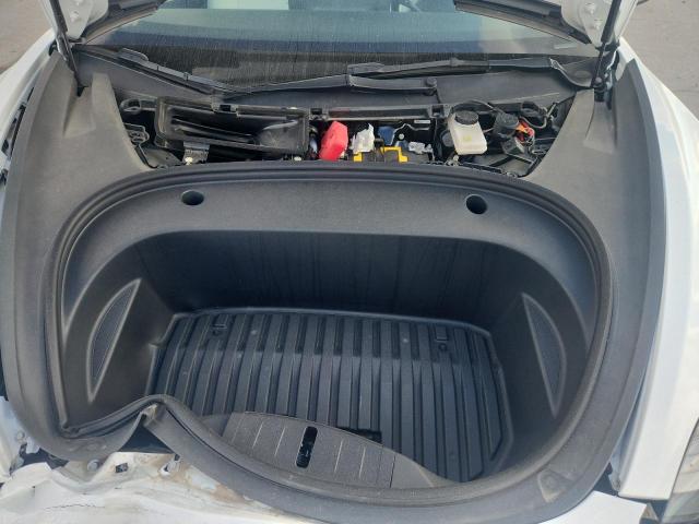 5YJ3E1EB2NF102830 - 2022 TESLA MODEL 3 Beyaz fotoğraf 11