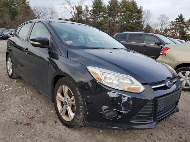 1FADP3K22EL125185 - 2014 FORD FOCUS SE BLACK photo 4