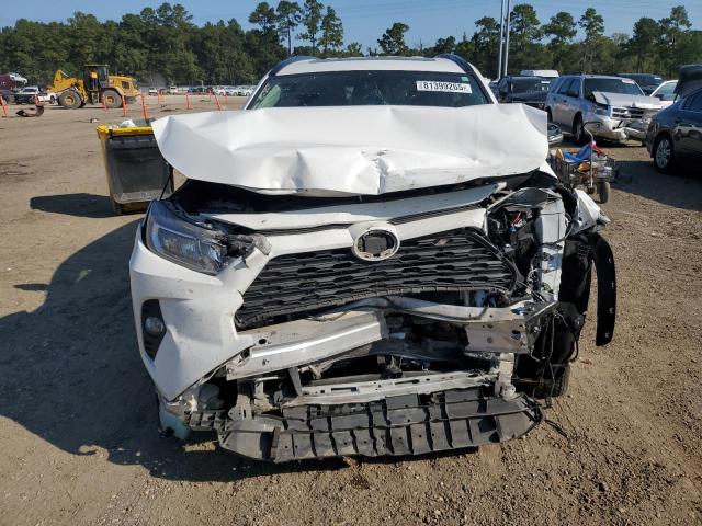 2T3W1RFV3LC047118 - 2020 TOYOTA RAV4 XLE WHITE photo 5