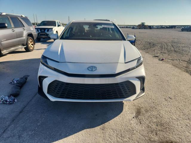 4T1DAACK5SU077097 - 2025 TOYOTA CAMRY XSE 白色 照片 5