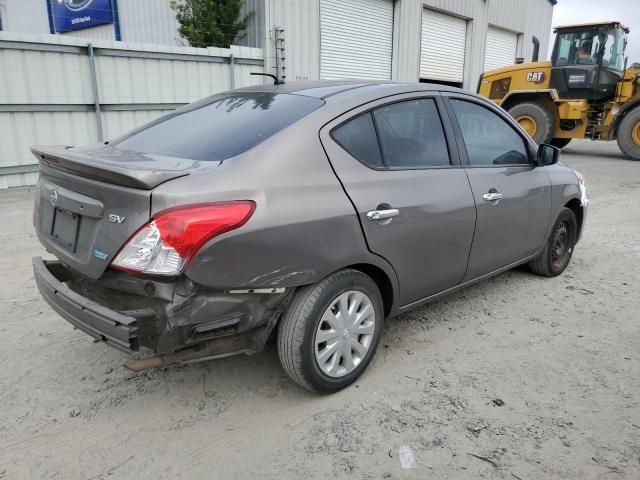 3N1CN7AP3GL821578 - 2016 NISSAN VERSA S Brun photo 3