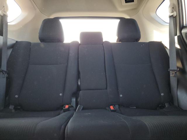 2T3BFREV7HW665291 - 2017 TOYOTA RAV4 LE Argent photo 10