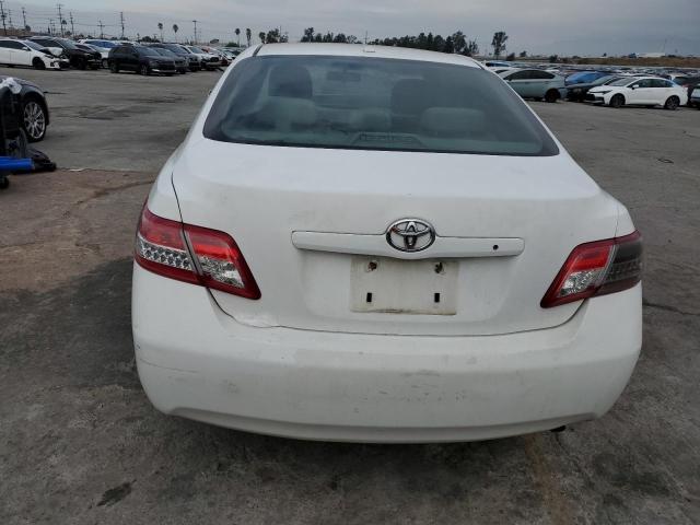 4T1BF3EKXBU674540 - 2011 TOYOTA CAMRY BASE WHITE photo 6