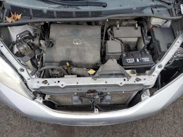 5TDKK3DC5CS218249 - 2012 TOYOTA SIENNA LE SILVER photo 12