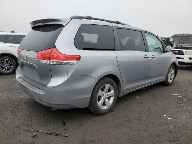 5TDKK3DC5CS218249 - 2012 TOYOTA SIENNA LE SILVER photo 3