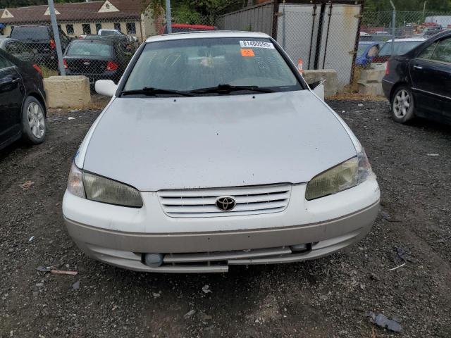 4T1BG22K8WU841303 - 1998 TOYOTA CAMRY CE WHITE photo 5