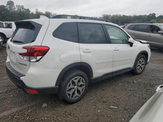 JF2SKAJC0MH563687 - 2021 SUBARU FORESTER PREMIUM 白色 照片 3