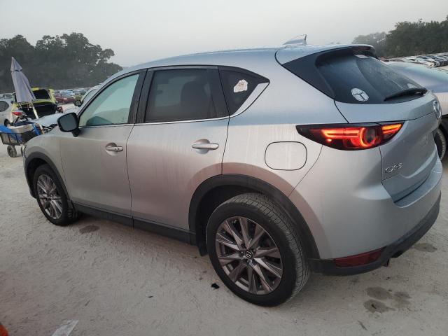 JM3KFADM9L0740975 - 2020 MAZDA CX-5 GRAND TOURING SILVER photo 2