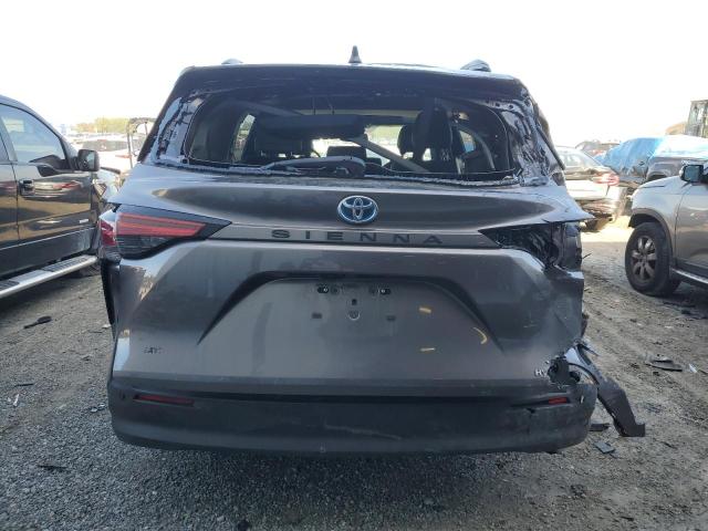 5TDYRKECXNS106046 - 2022 TOYOTA SIENNA XLE GRAY photo 6