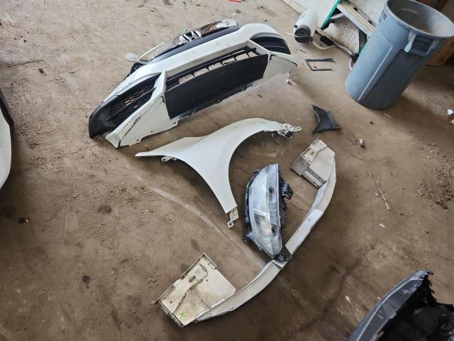 19XFC2F70GE042915 - 2016 HONDA CIVIC EX WHITE photo 12