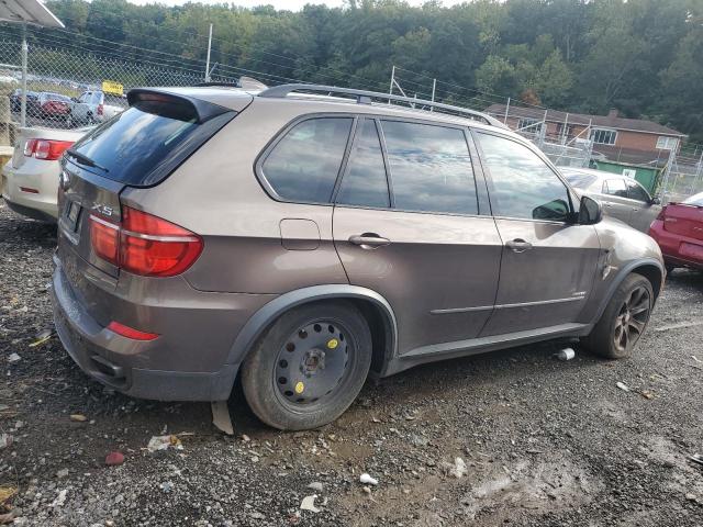 5UXZV8C50BL418475 - 2011 BMW X5 XDRIVE50I BROWN photo 3
