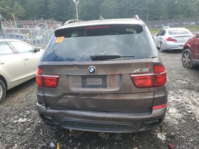 5UXZV8C50BL418475 - 2011 BMW X5 XDRIVE50I BROWN photo 6