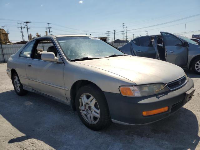 1HGCD7268TA017611 - 1996 HONDA ACCORD EX TAN photo 4