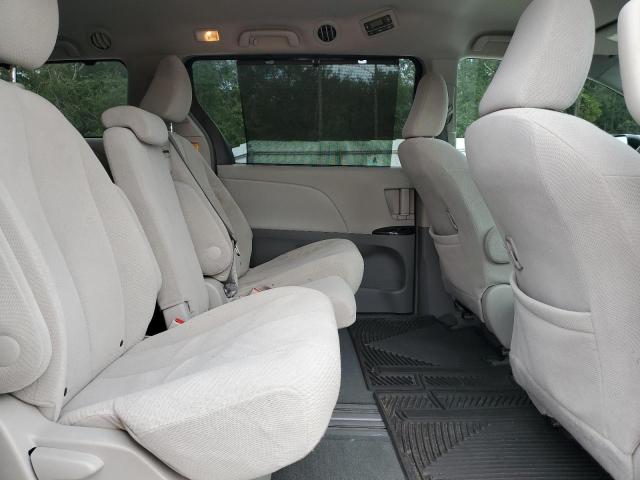 5TDKK3DC8ES423812 - 2014 TOYOTA SIENNA LE GRAY photo 11