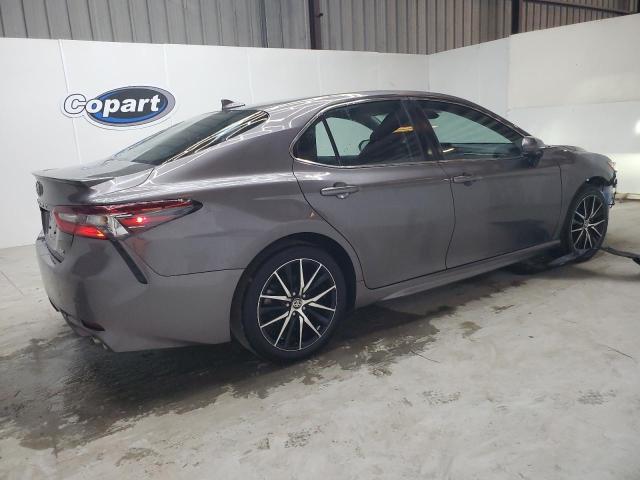 4T1G11AK2RU882579 - 2024 TOYOTA CAMRY SE NIGHT SHADE GRAY photo 3