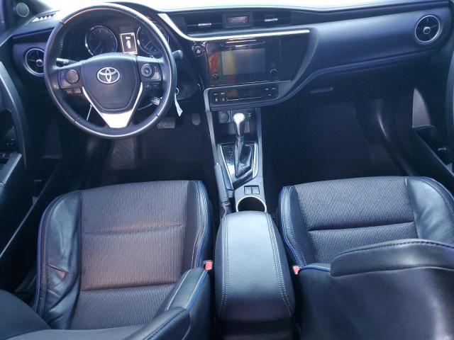 5YFBURHE1JP826669 - 2018 TOYOTA COROLLA L 勃艮第红 照片 8