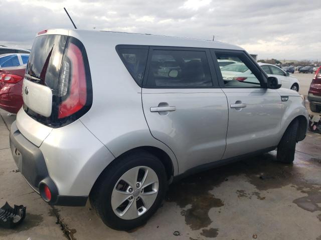 KNDJN2A26F7817104 - 2015 KIA SOUL SILVER photo 3