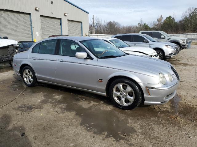 SAJDA01N01FM01086 - 2001 JAGUAR S-TYPE SILVER photo 4