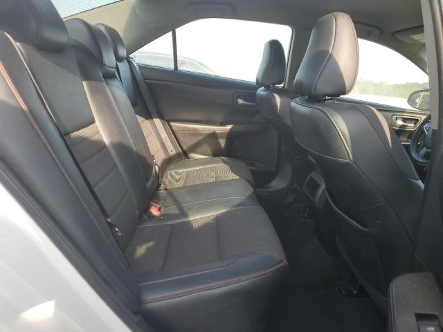 4T1BF1FK0GU188605 - 2016 TOYOTA CAMRY LE WHITE photo 10