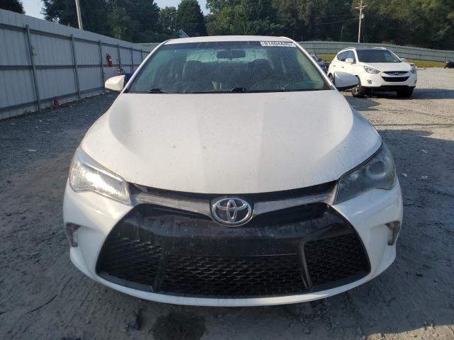 4T1BF1FK0GU188605 - 2016 TOYOTA CAMRY LE WHITE photo 5