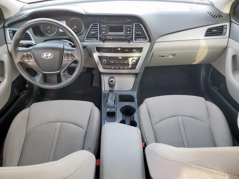 5NPE24AF9FH044648 - 2015 HYUNDAI SONATA SE 红色 照片 8