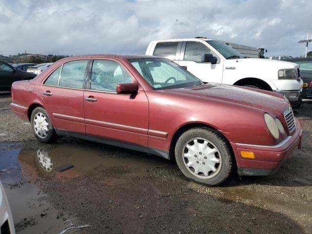 WDBJF65HXXA845073 - 1999 MERCEDES-BENZ E 320 RED photo 4