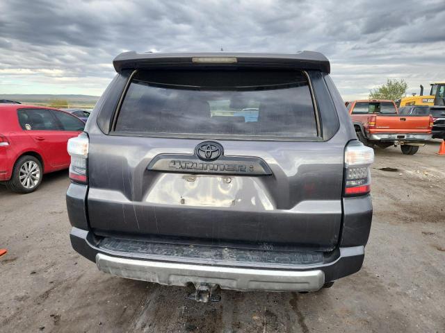 JTEBU5JR3L5764063 - 2020 TOYOTA 4RUNNER SR5/SR5 PREMIUM 灰色 照片 6