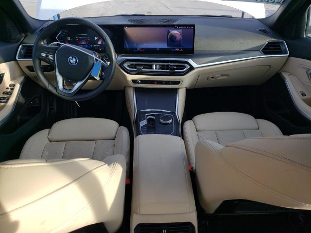 3MW39FS09P8C82977 - 2023 BMW 330XE Weiß Foto 8