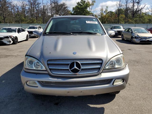 4JGAB57E85A560262 - 2005 MERCEDES-BENZ ML 350 银色 照片 5