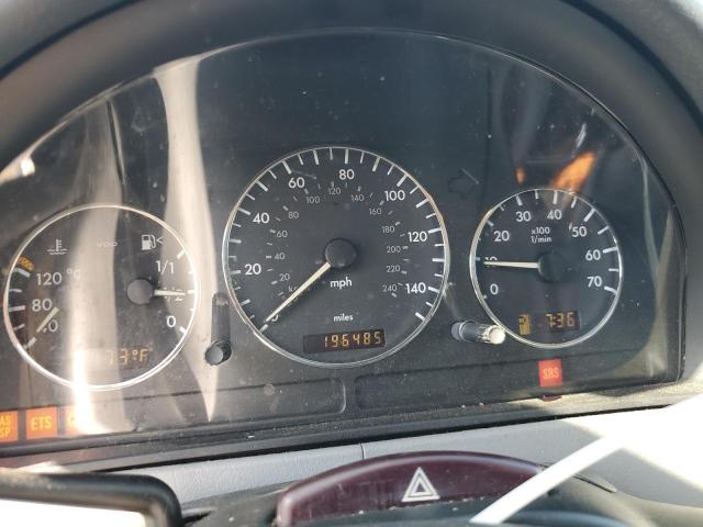 4JGAB57E85A560262 - 2005 MERCEDES-BENZ ML 350 银色 照片 9