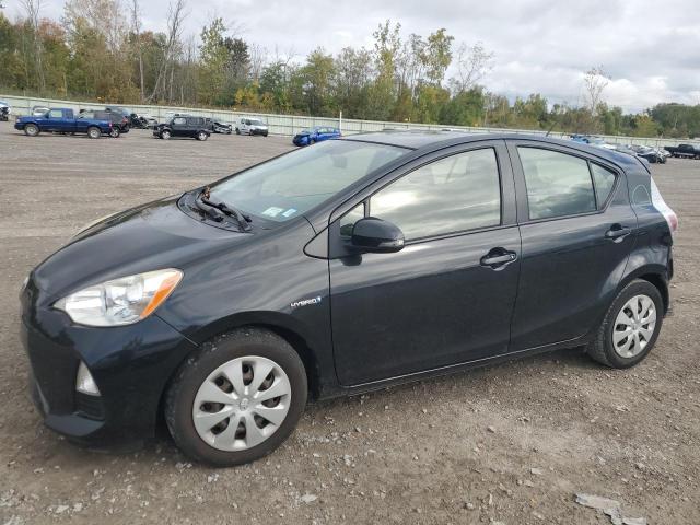 2014 TOYOTA PRIUS C, null
