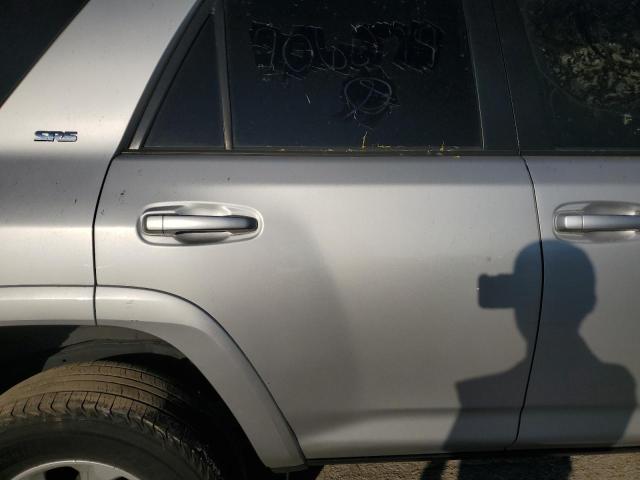 JTEMU5JR3M5906079 - 2021 TOYOTA 4RUNNER SR5/SR5 PREMIUM WHITE photo 11