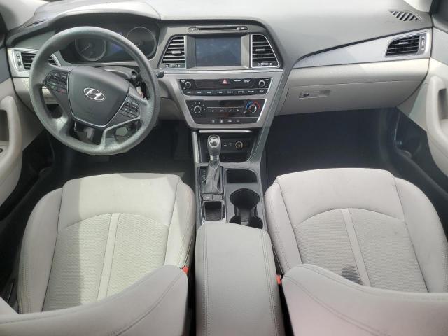 5NPE24AF3HH507080 - 2017 HYUNDAI SONATA SE WHITE photo 8