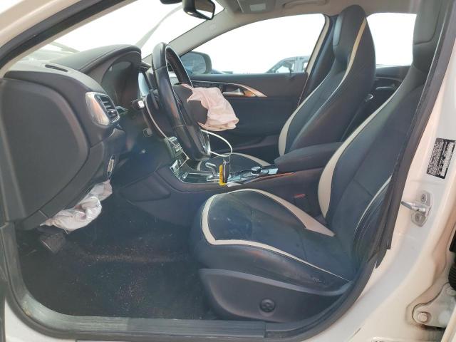 SJKCH5CP7HA016615 - 2017 INFINITI QX30 BASE Blanc photo 7