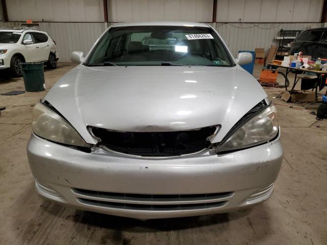 4T1BE32K32U574089 - 2002 TOYOTA CAMRY LE SILVER photo 5