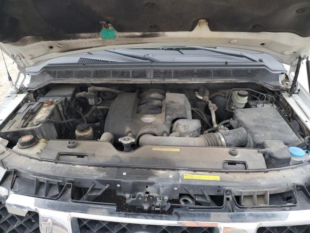 1N6AA07A54N578973 - 2004 NISSAN TITAN XE WHITE photo 11